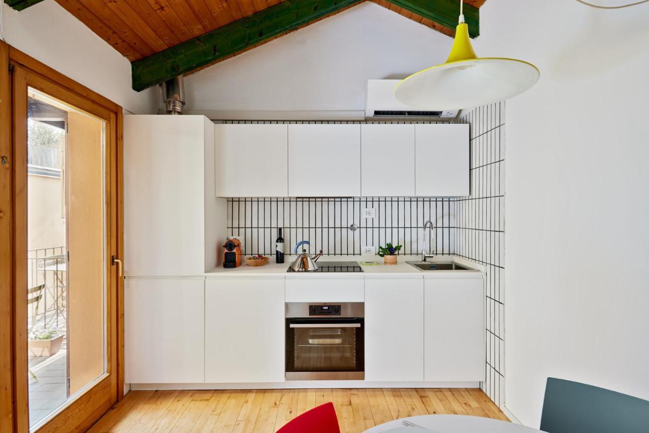 Italian Design Small Attic Болонья Экстерьер фото