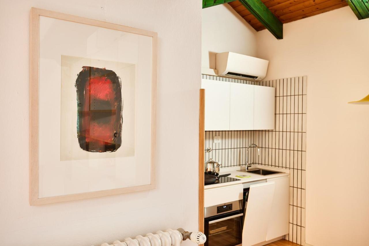 Italian Design Small Attic Болонья Экстерьер фото